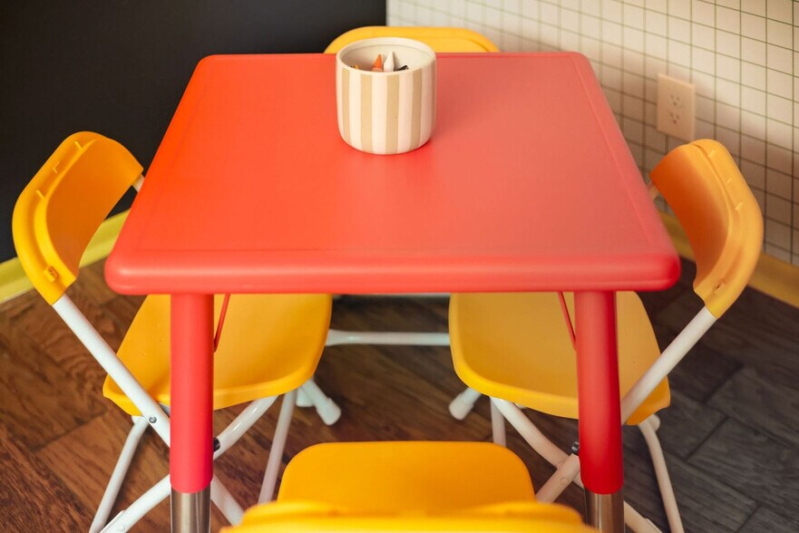 Building Photo - 310 Twisted Wood Dr