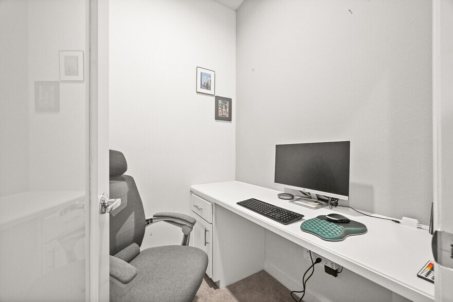 Building Photo - 4002 Elser St