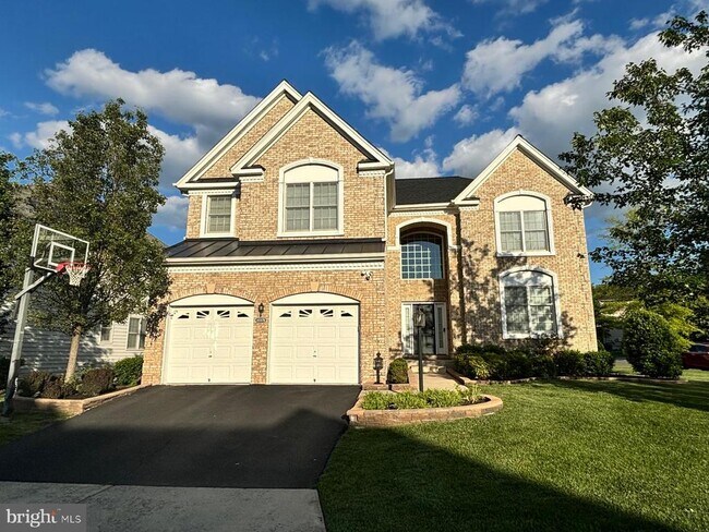Primary Photo - 43376 Barnstead Dr