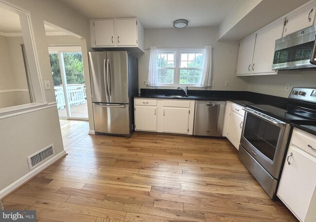 Building Photo - 18215 Kitchen House Ct