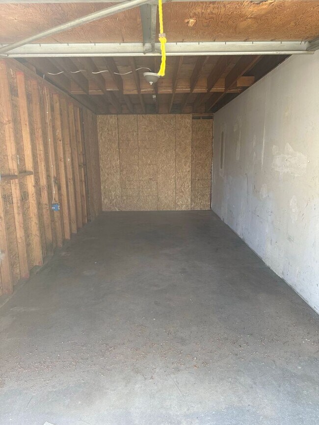 Building Photo - 21335 Bear Valley Rd