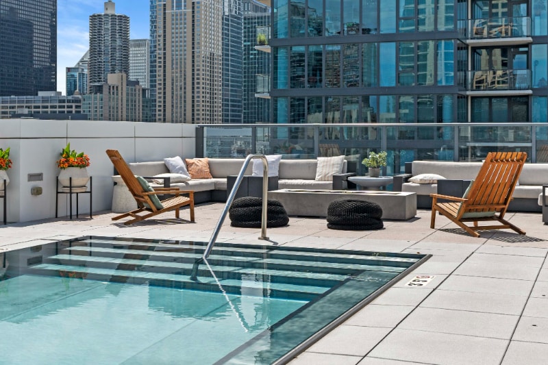 Building Photo - 172 W Huron St