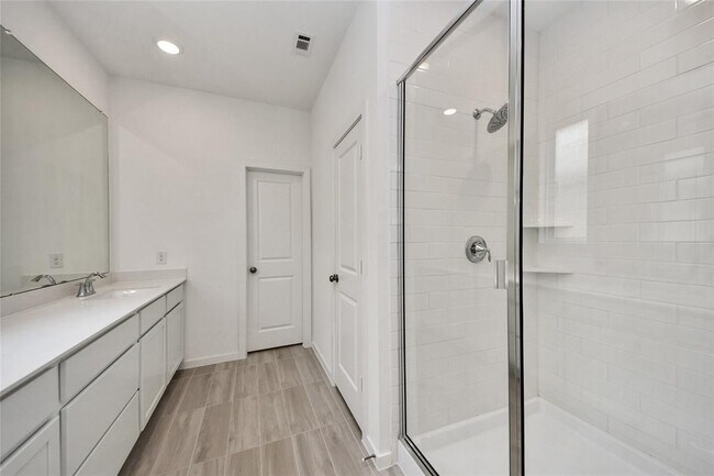 Building Photo - 6314 Orchid Bch Dr