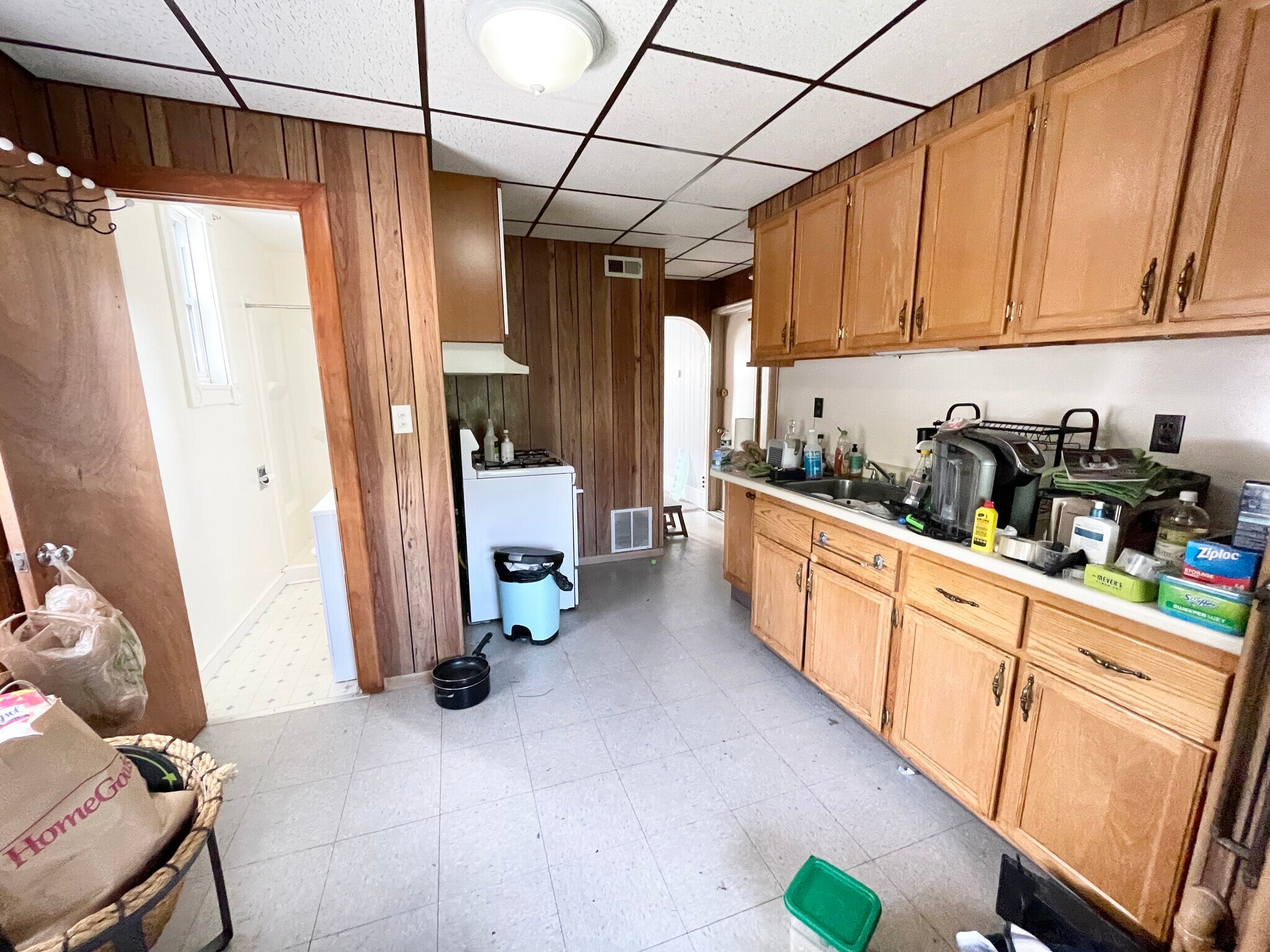 Building Photo - 103 Buttonwood St