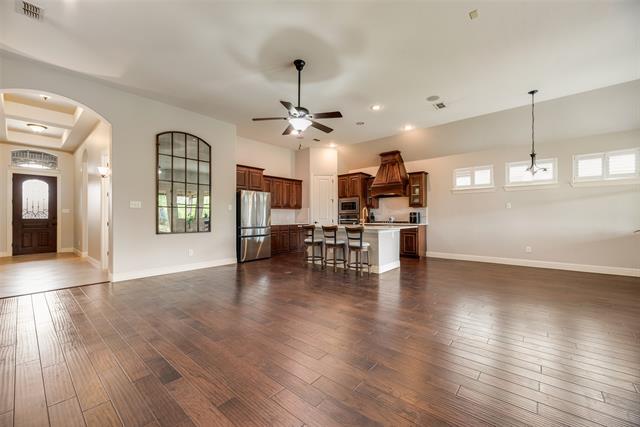 Building Photo - 2112 Benjamin Creek Dr