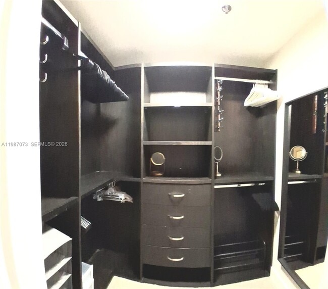 Building Photo - 2641 N Flamingo Rd