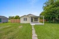 Building Photo - 1515 Picard Rd