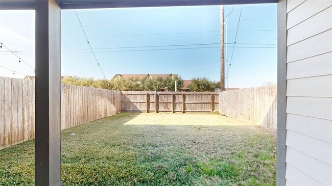 Building Photo - 2941 Papa Bear Dr