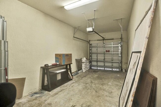 Building Photo - 9081 SW 169th Ct