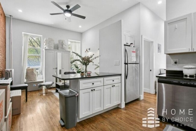 Primary Photo - 1 bedroom in Brooklyn NY 11216