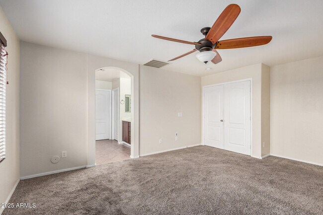 Building Photo - 305 S 165th Dr