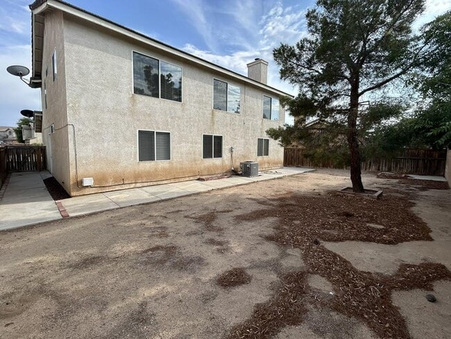 Building Photo - 13526 W Nolina Dr