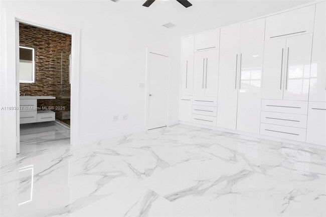Building Photo - 14532 SW 13th Terrace