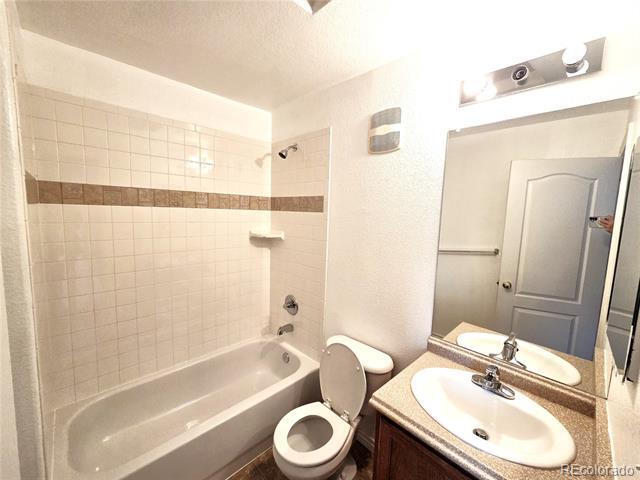 Building Photo - 3026 S Waco Ct