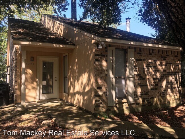 Building Photo - 3 br, 2 bath House - 5206 Cumberland Cove Dr.