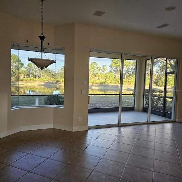 Building Photo - 11375 Dancing River Dr