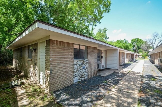 Building Photo - 7521 Bauman Rd