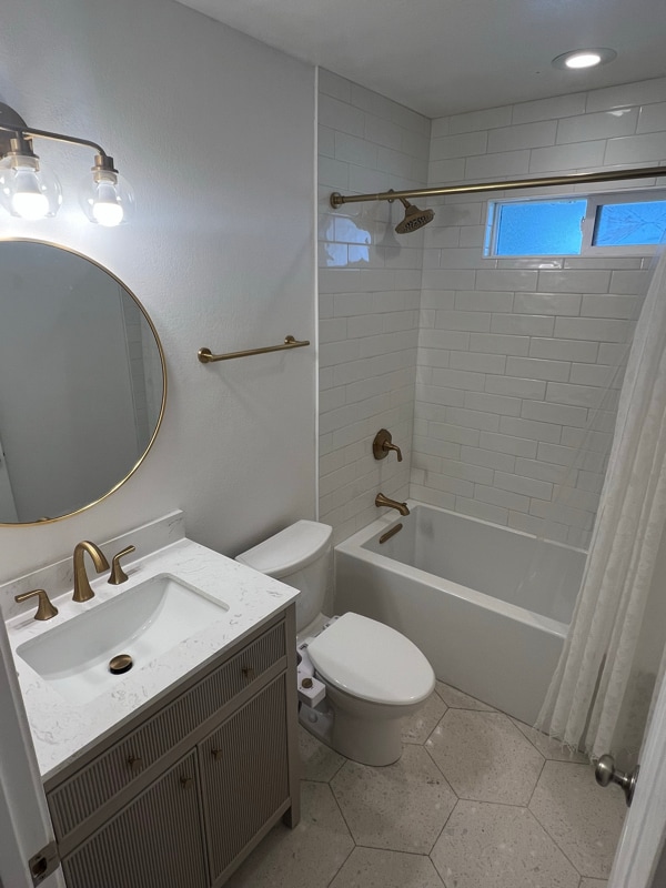 Building Photo - 451 Dale Rd