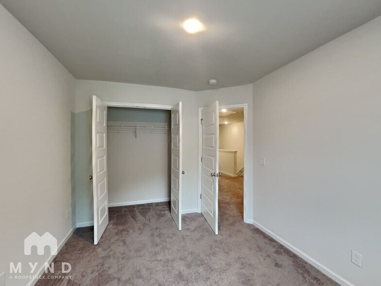 Building Photo - 1 Cardinal Ct