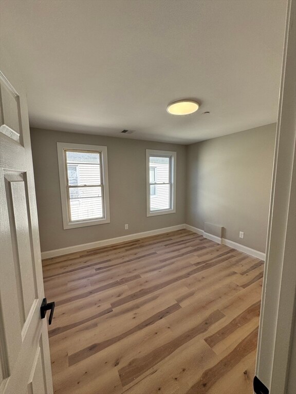 Building Photo - 605 Millbury St