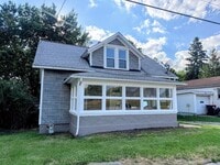 Building Photo - Three-bedroom one bathroom single family home for rent in North Canton