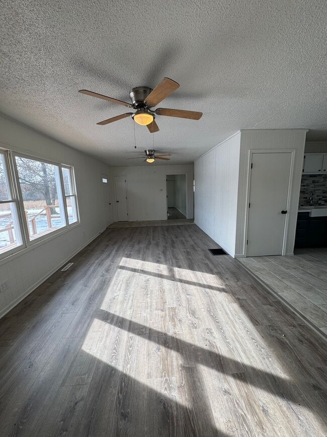 Building Photo - 2341 County Rd 269