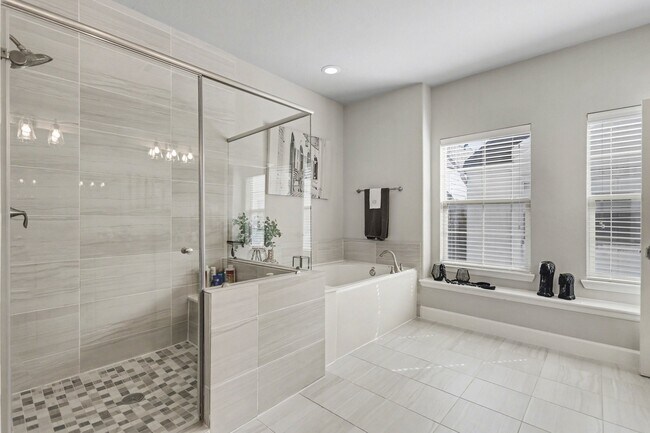 Building Photo - 1538 Dian St