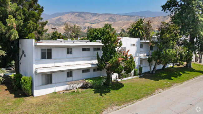 Building Photo - Sierra Vista