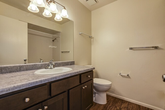 Building Photo - 510 1st St