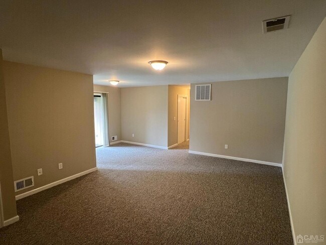 Building Photo - 18 Foxhall