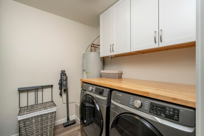 Building Photo - 11260 N 92nd St