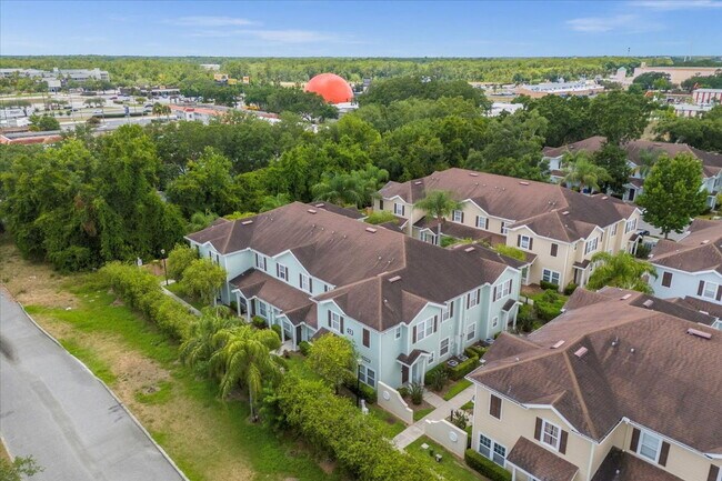 Building Photo - 5350 Diplomat Ct