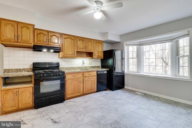 Building Photo - 3227 Dunster Ct