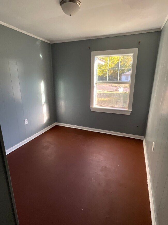 Building Photo - 4011 Myrtle St