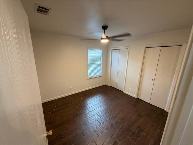 Building Photo - 9620 Sugar Hill Dr