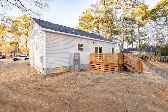 Building Photo - 216 Acie Ave