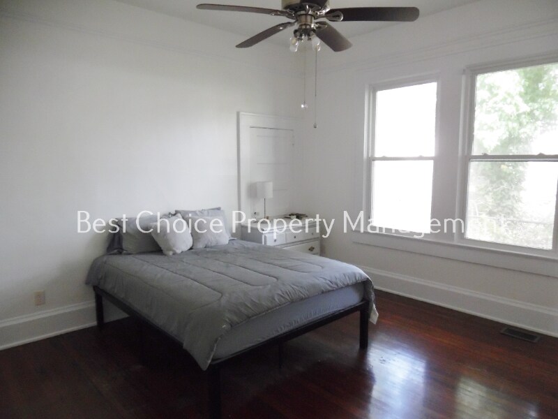 Building Photo - 1903 S-4-359