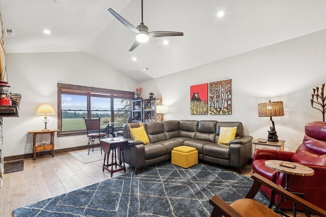 Building Photo - Delightful Monterra 2 Bed 2 Bath Condo with Views of Glacier Park