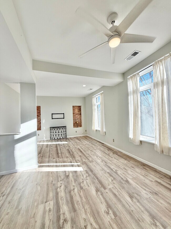 Building Photo - 4529 Arco Ave