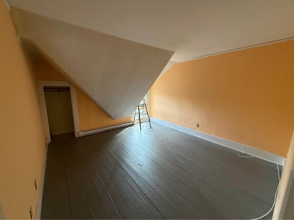 Building Photo - 6-8 Hurlbut St