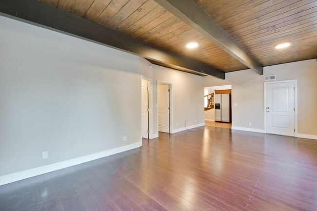 Building Photo - Wow! What a Great Home! Available Soon!