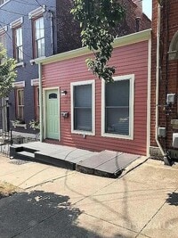 Building Photo - 67 Mulberry St