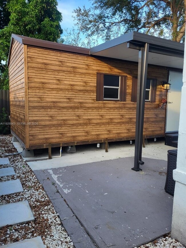 Building Photo - 2137 NW 97th St