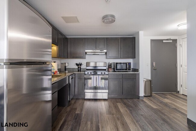 Building Photo - 50 Morgan St N