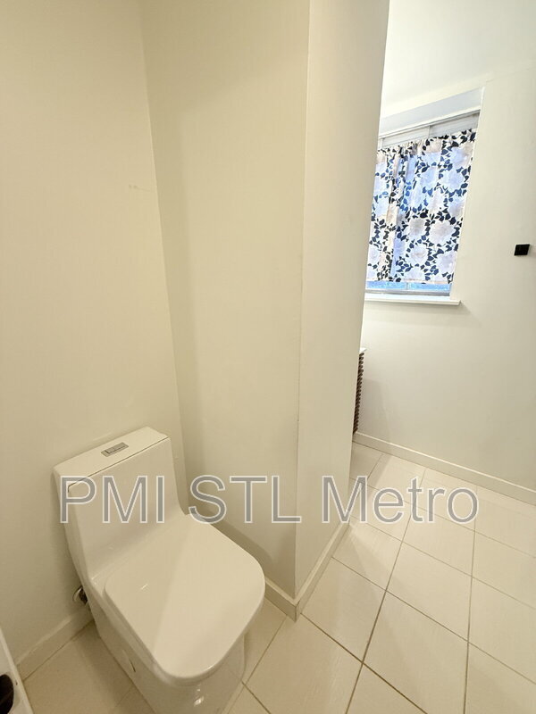 Building Photo - 7301 Tulane Ave