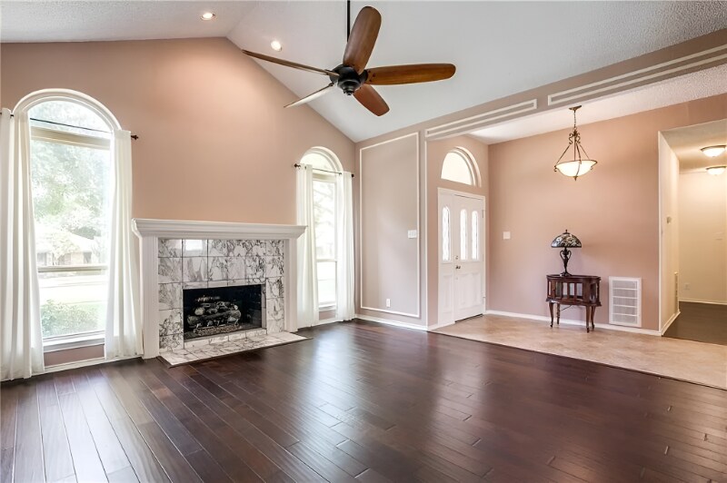 Building Photo - 1405 Ridgemoor Ln
