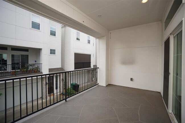 Building Photo - 1515 Weber St