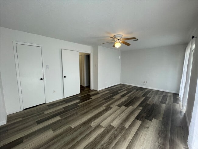 Building Photo - 2A Thunderbird Dr