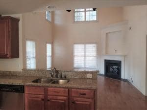 Building Photo - 101 Longwood Place