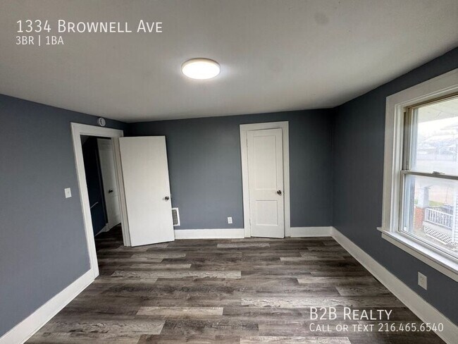 Building Photo - 1334 Brownell Ave